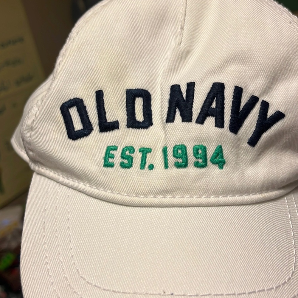 With tags, large kids white old navy hat
